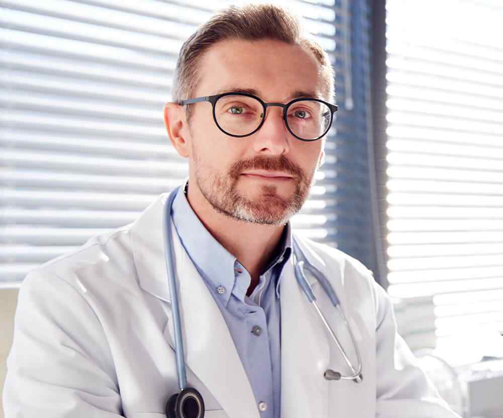 https://drjimmygunsha.com/wp-content/uploads/2021/09/team_05.jpg